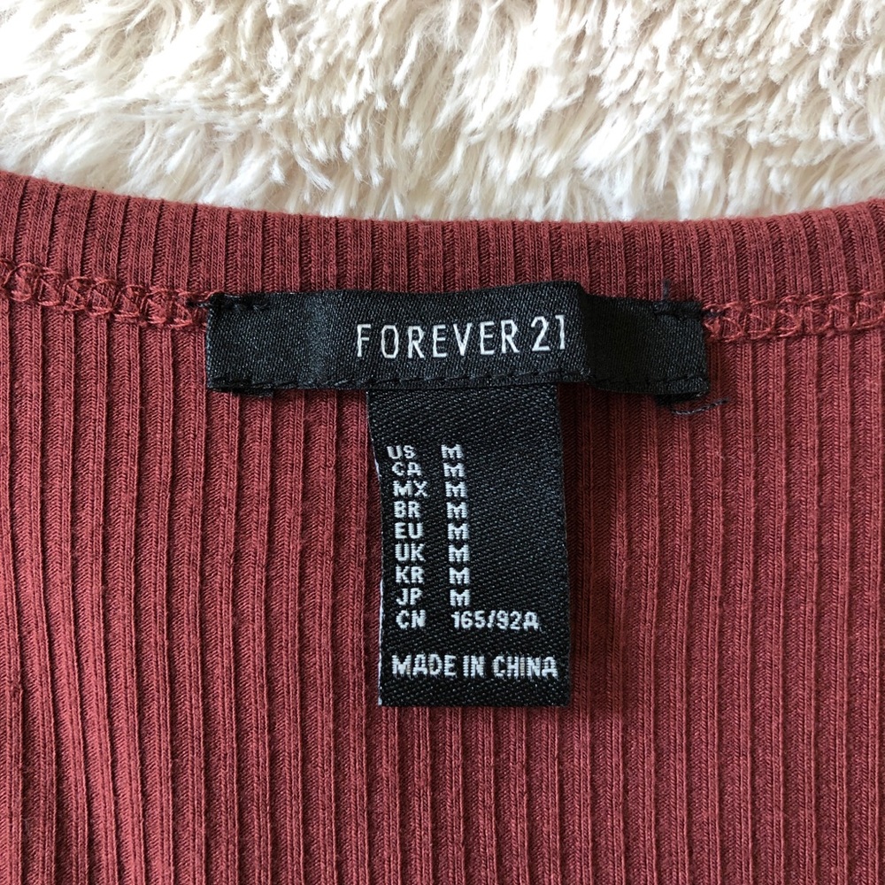 Forever 21 Ribbed V-Neck Button Top - Picture 4 of 4